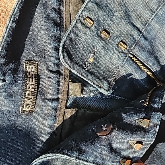 Express shorts - Picture 2 of 2